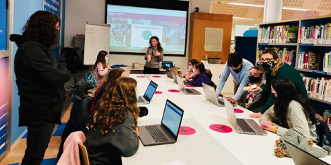 La Technovation Girls Catalonia necesita personas mentoras