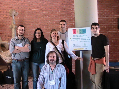 Membres d'Òmnia a la Conferència Bretxa Digital i Inclusió Social