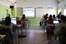 Classe amb ordinadors a l'INS Torre del Palau