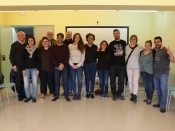 Foto de grup dels i les participants de la trobada territorial de Ripoll